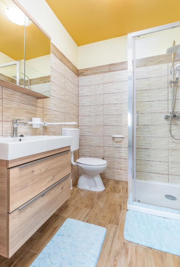 Apartmani Monte Pula Eksteriør billede